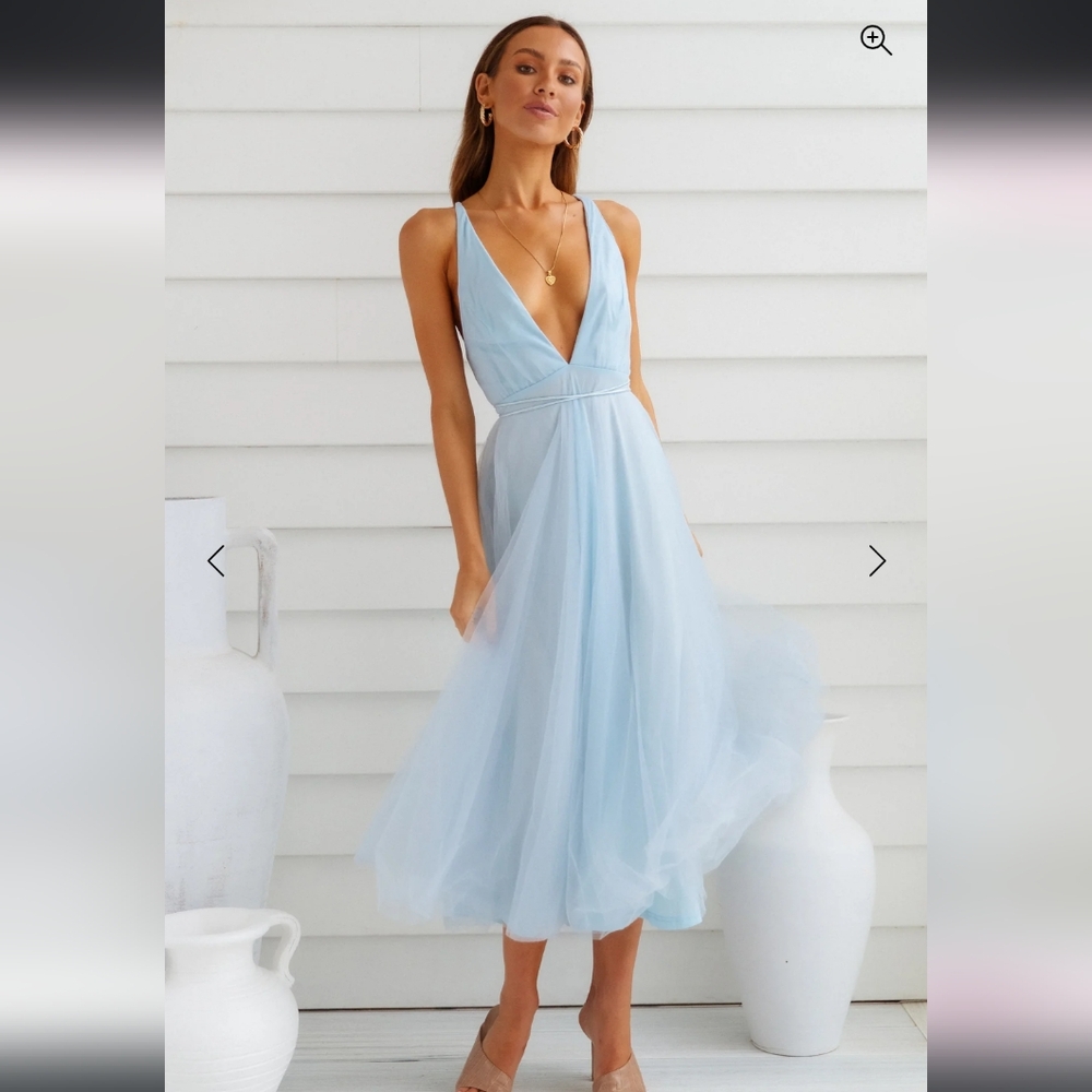 Hello Molly Summer Cinderella Midi Dress Blue size small